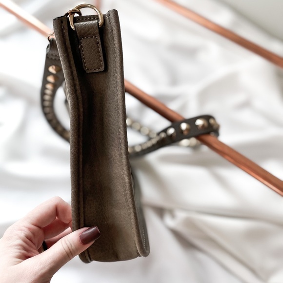 NWOT Grey Studded Crossbody Bag - Picture 5 of 7